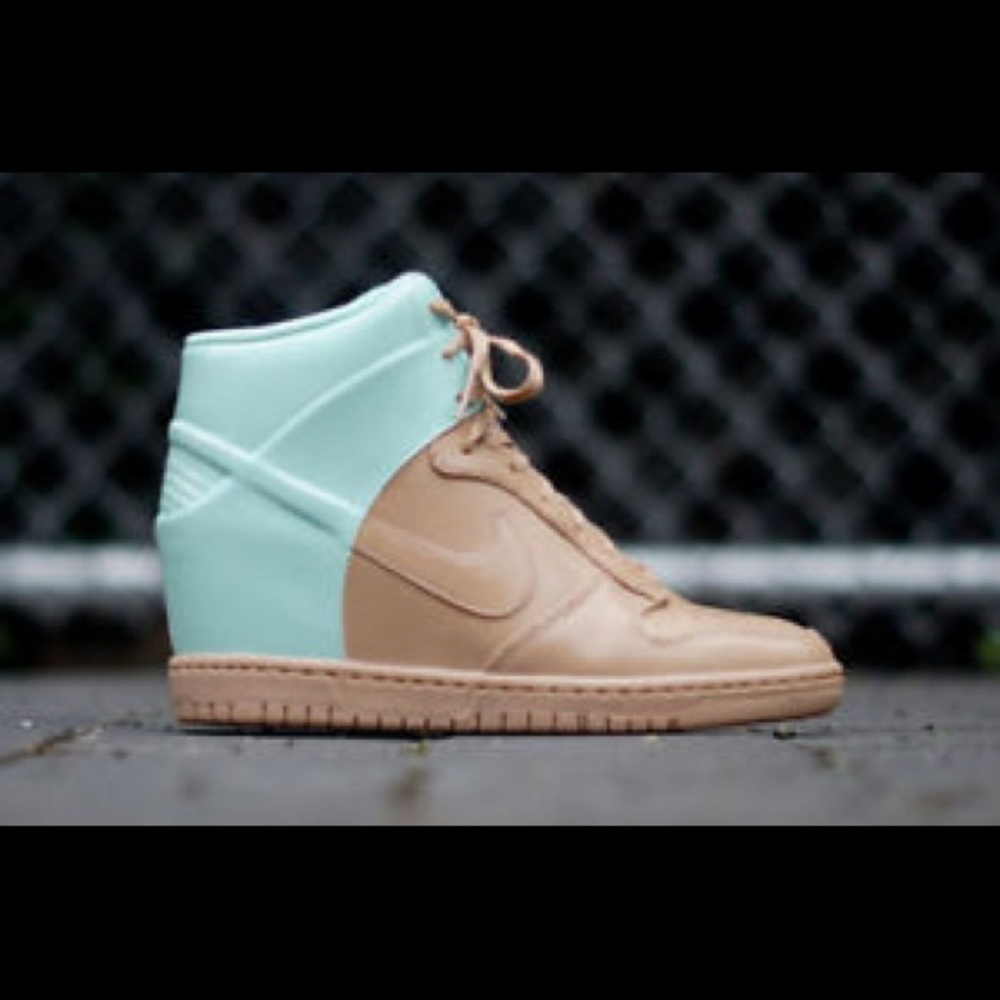 NIKE Dunk Sky Hi VT QS Tan Arctic Green